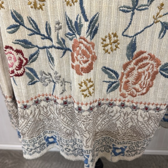 BIYA- Johnny Was, XLFloral Knit Hooded Cardigan - Picture 5 of 7